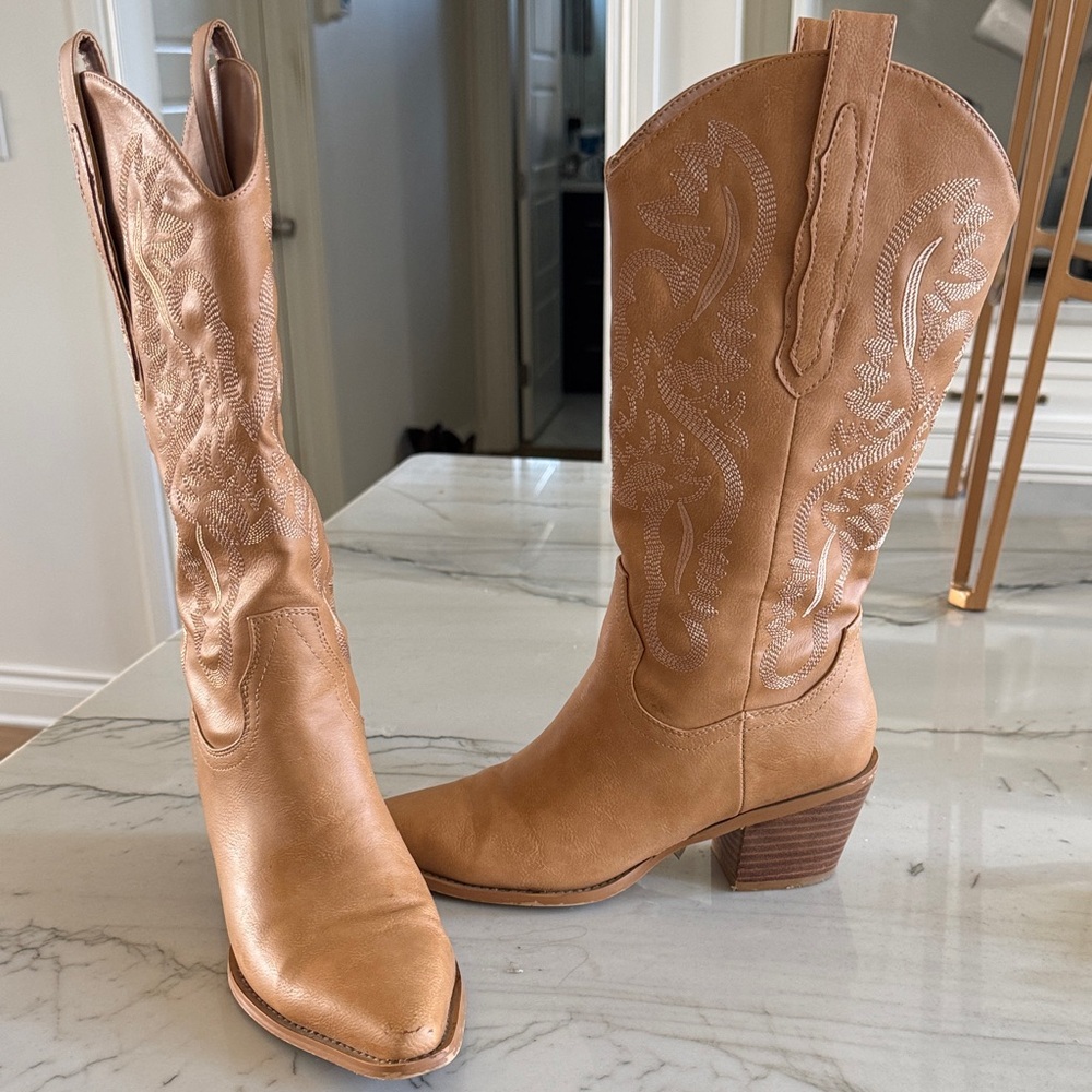 Women's Tan Cowboy Boots